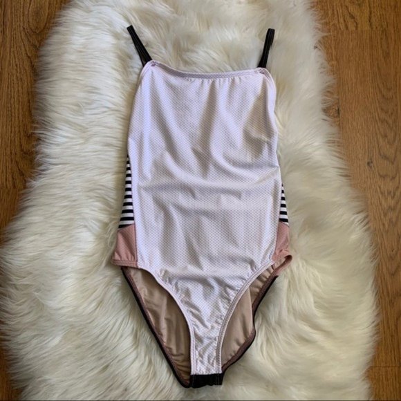 XiRENA Bathing Suit - Picture 7 of 7